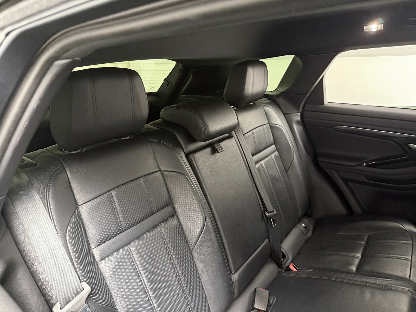 Thumbnail: 2020 Land Rover Range Rover Evoque - 5