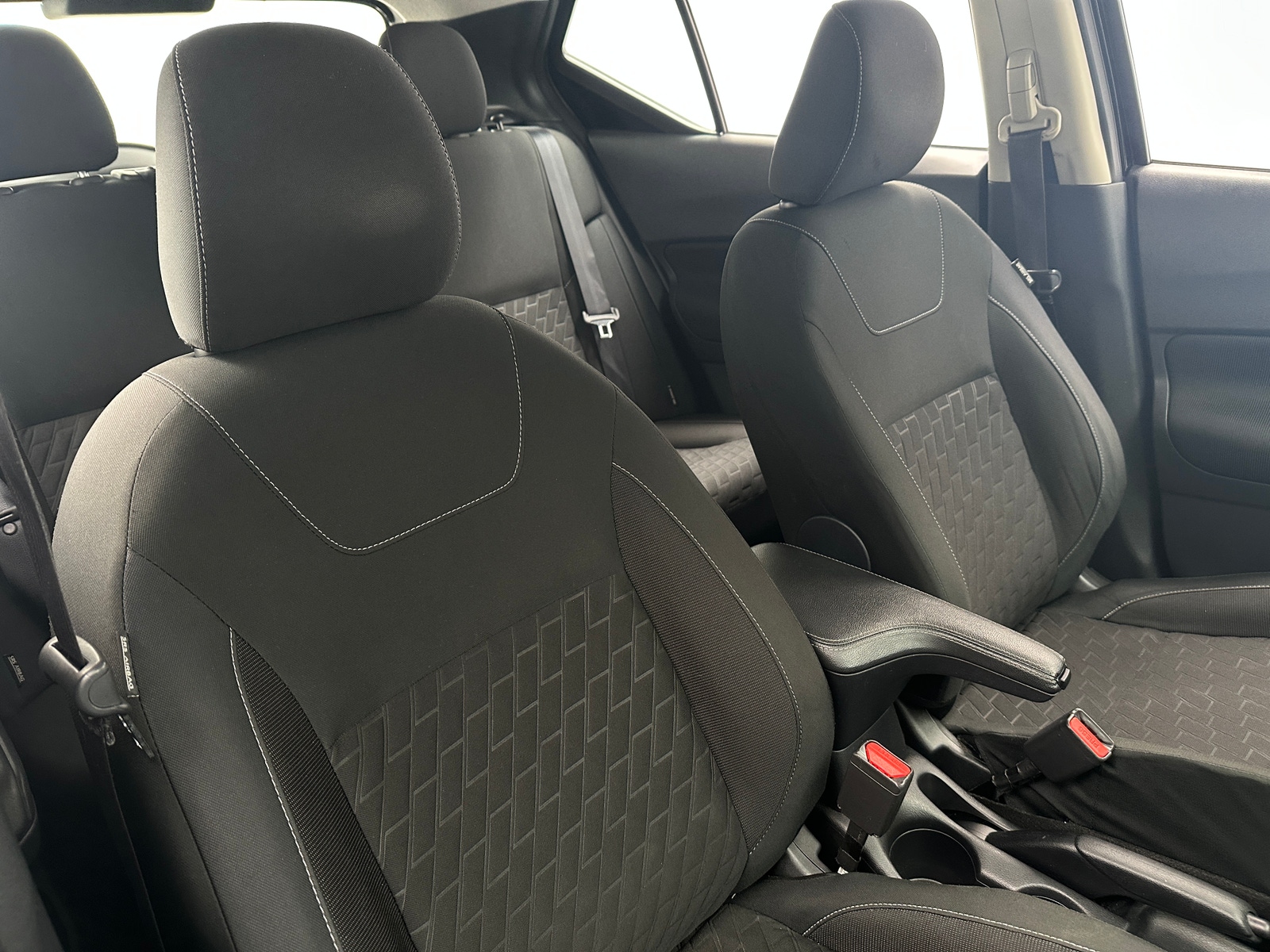 Thumbnail: 2021 Nissan Kicks - 2