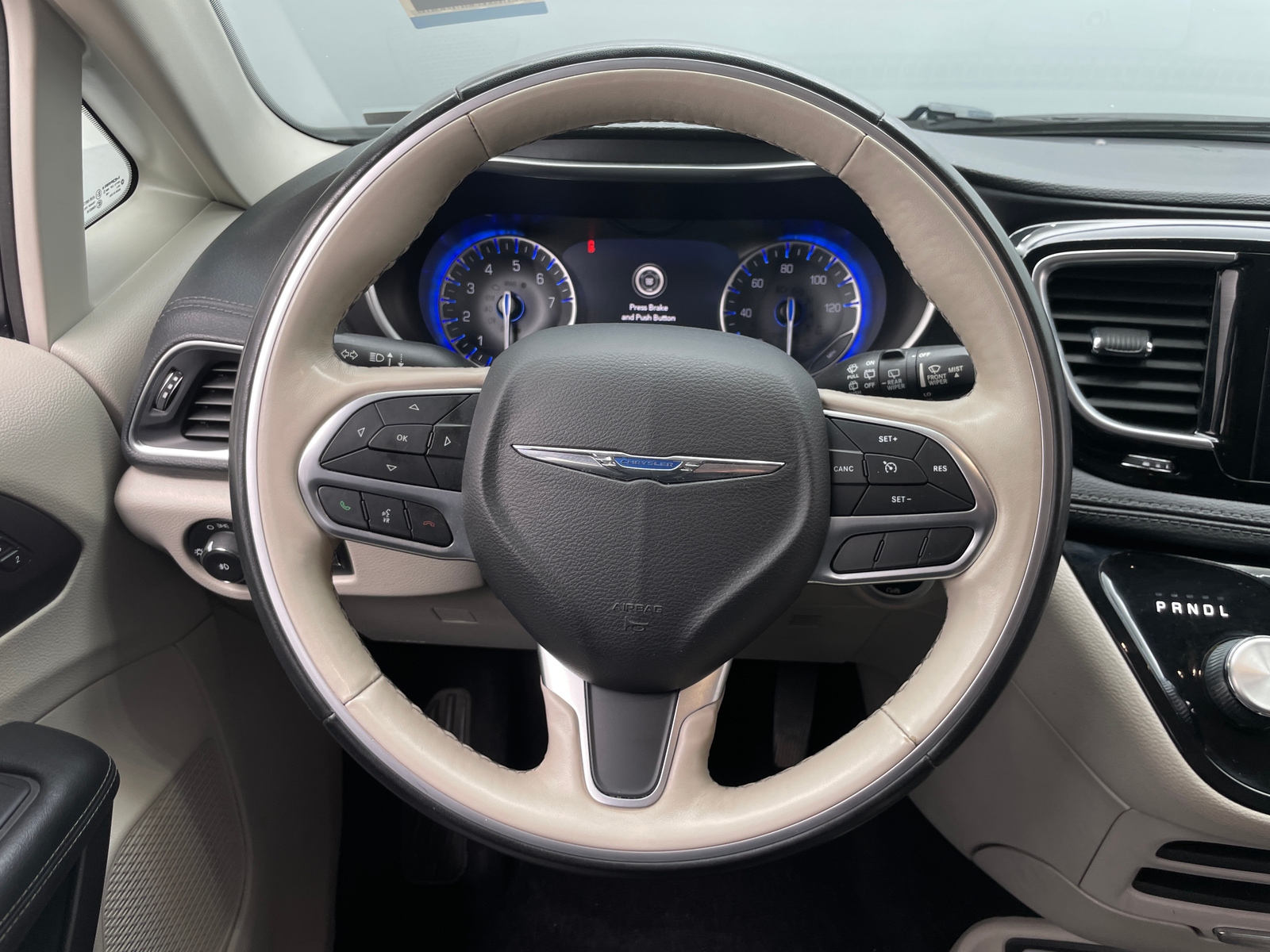 Thumbnail: 2020 Chrysler Pacifica - 4