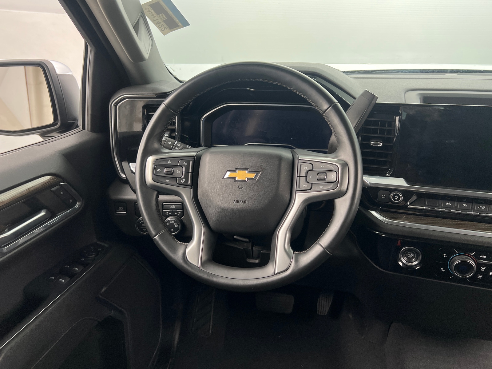 Thumbnail: 2024 Chevrolet Silverado 1500 - 5