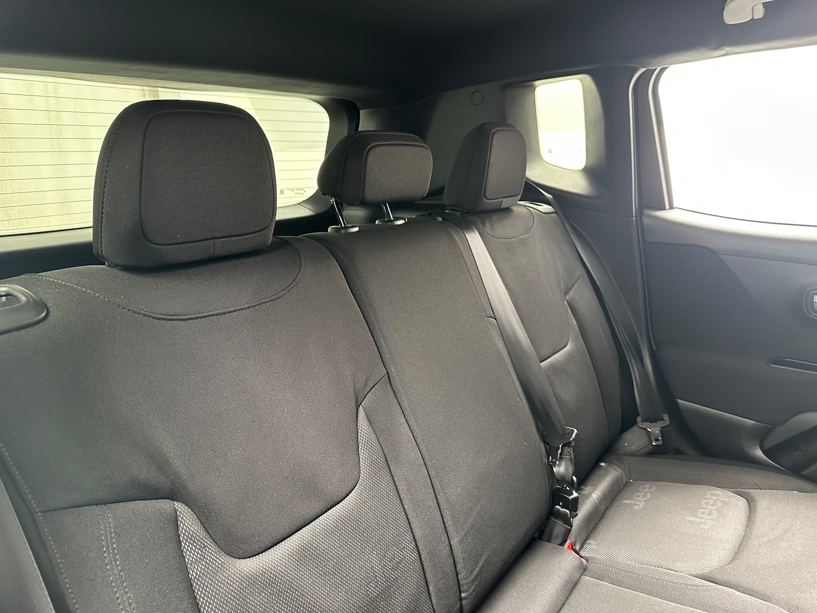 Thumbnail: 2017 Jeep Renegade - 6