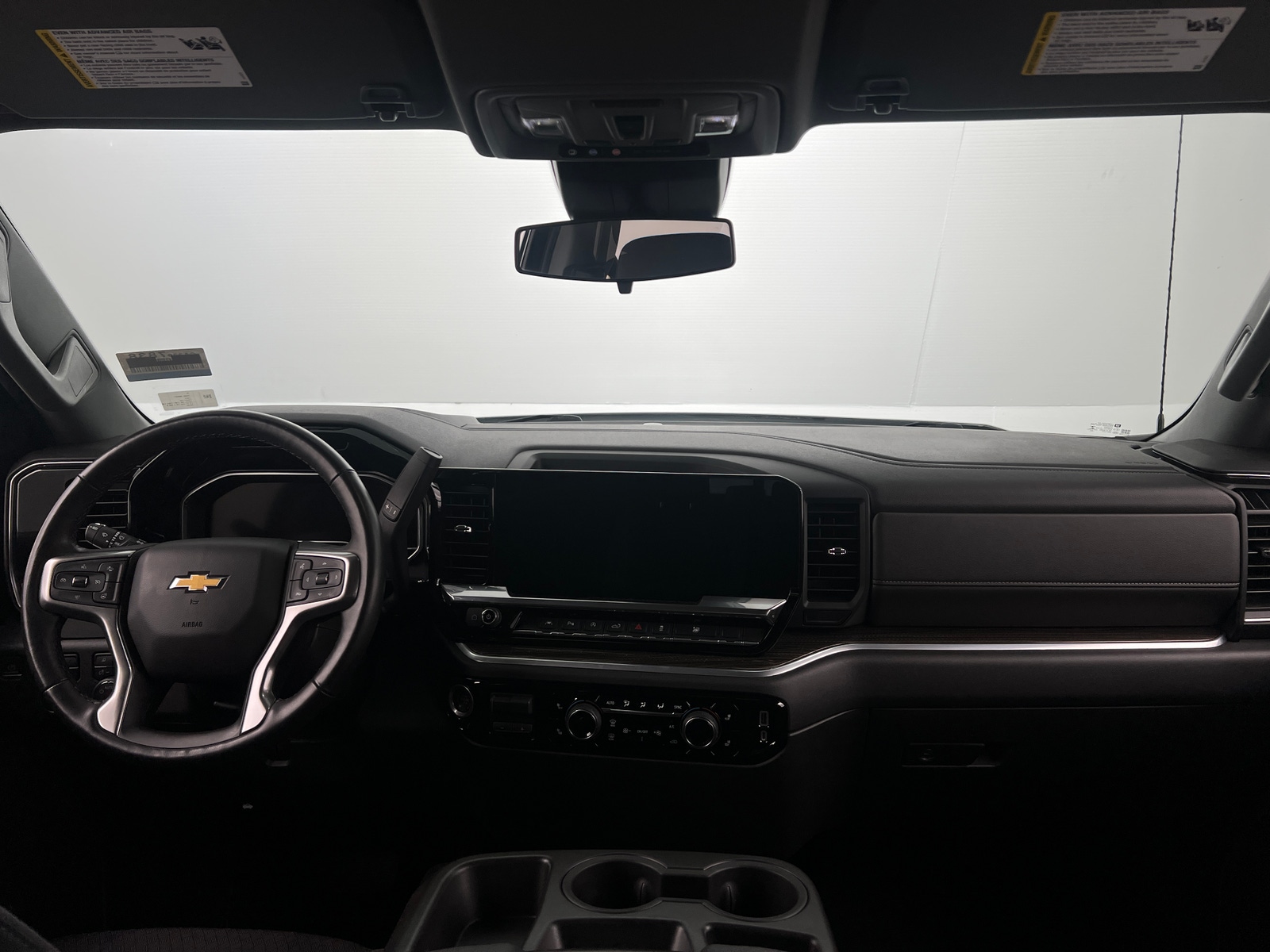 Thumbnail: 2022 Chevrolet Silverado 1500 - 3