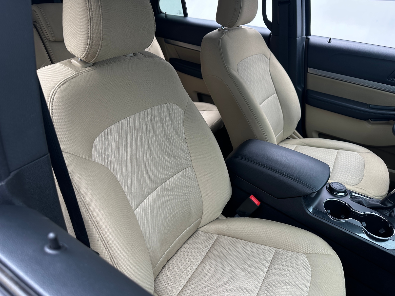 Thumbnail: 2017 Ford Explorer - 2