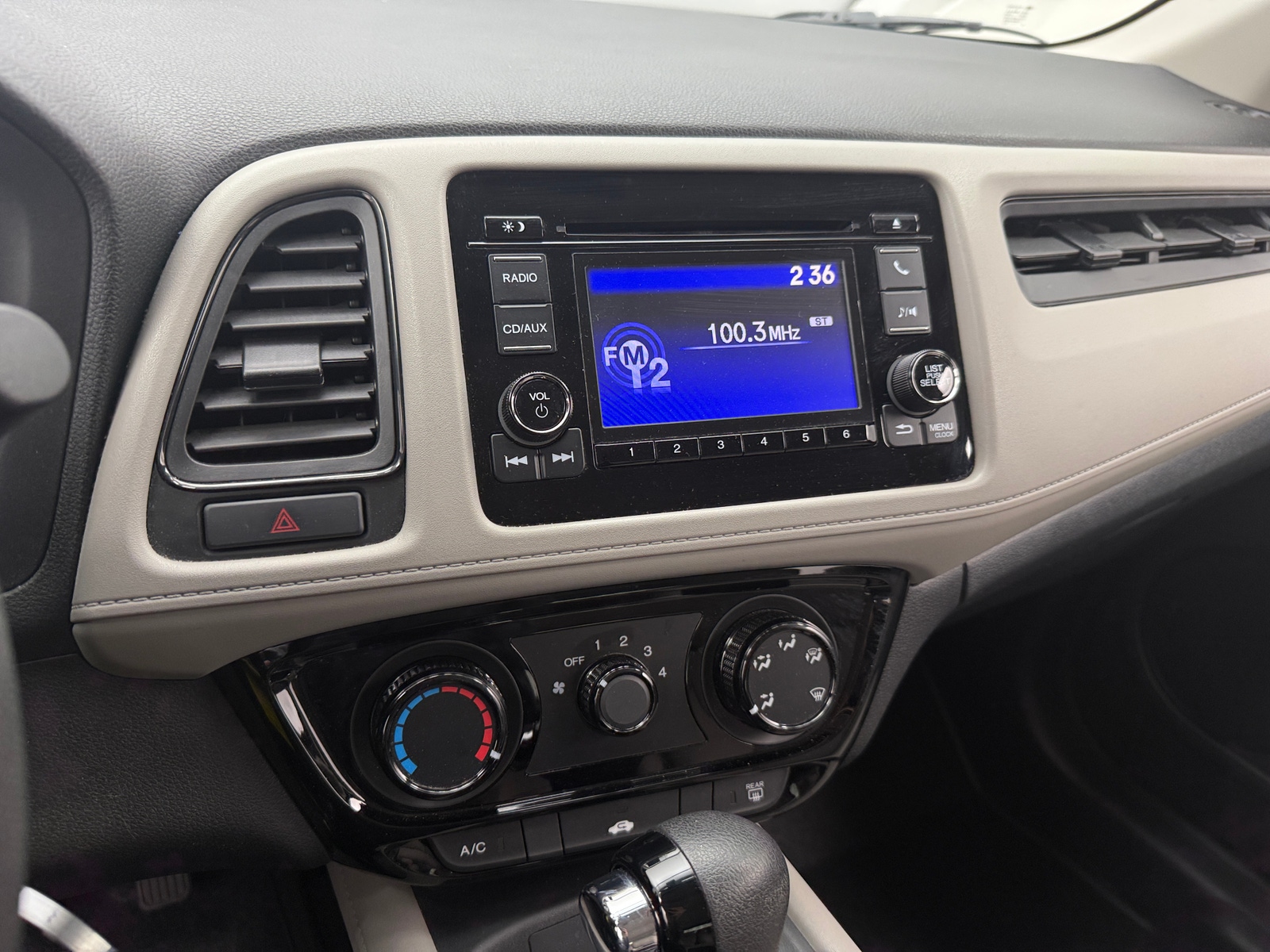 Thumbnail: 2017 Honda HR-V - 4