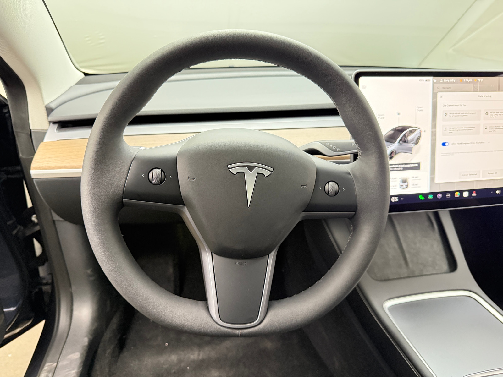Thumbnail: 2023 Tesla Model 3 - 4