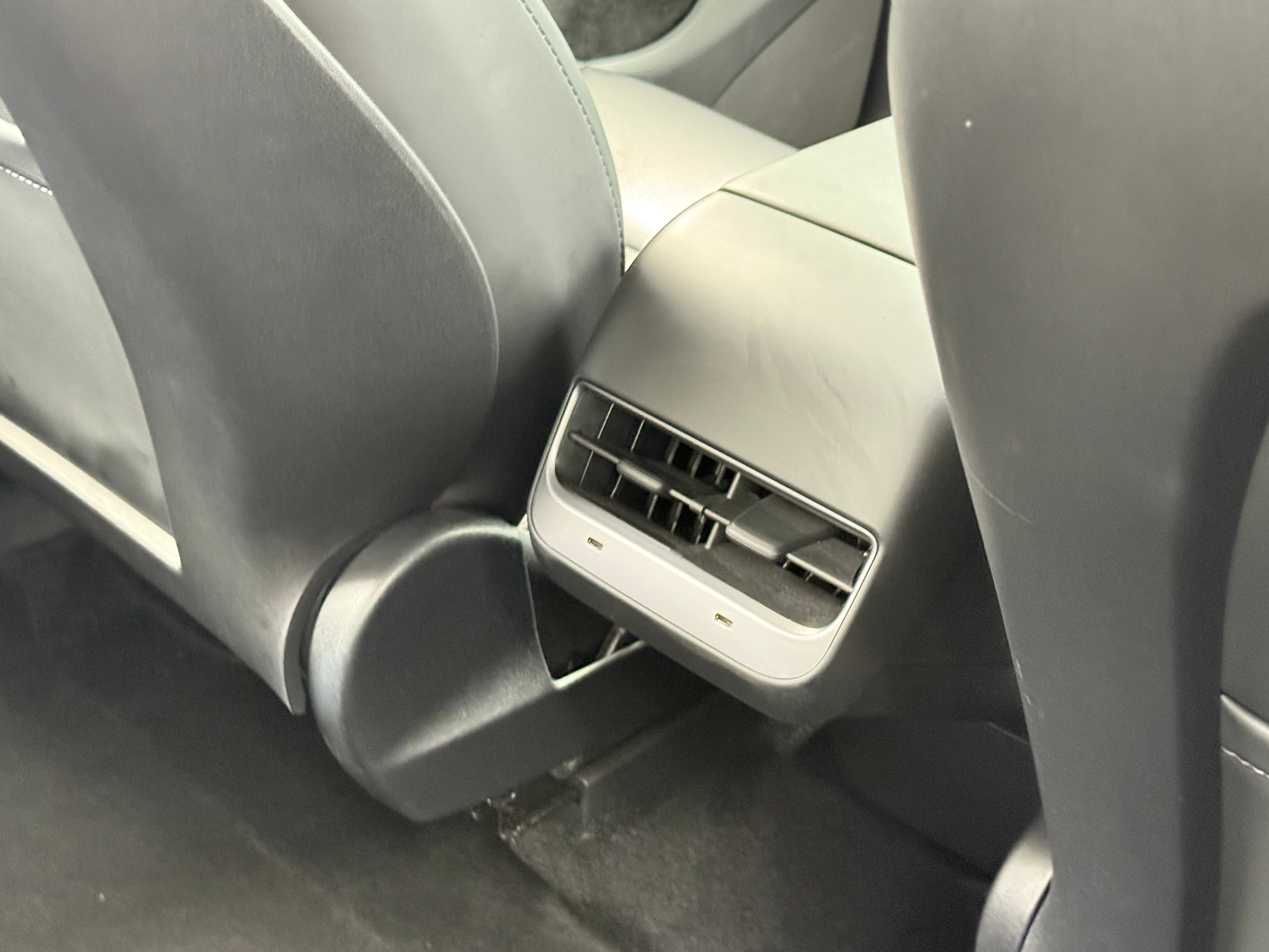 Used 2023 Tesla Model Y Long Range with VIN 7SAYGDEE7PA171351 for sale in Oak Creek, WI