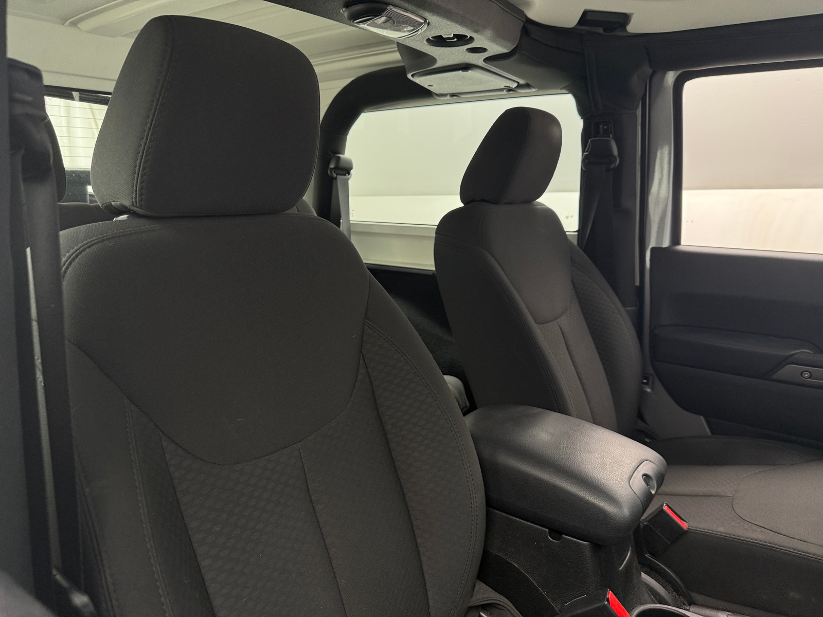 Thumbnail: 2016 Jeep Wrangler - 2