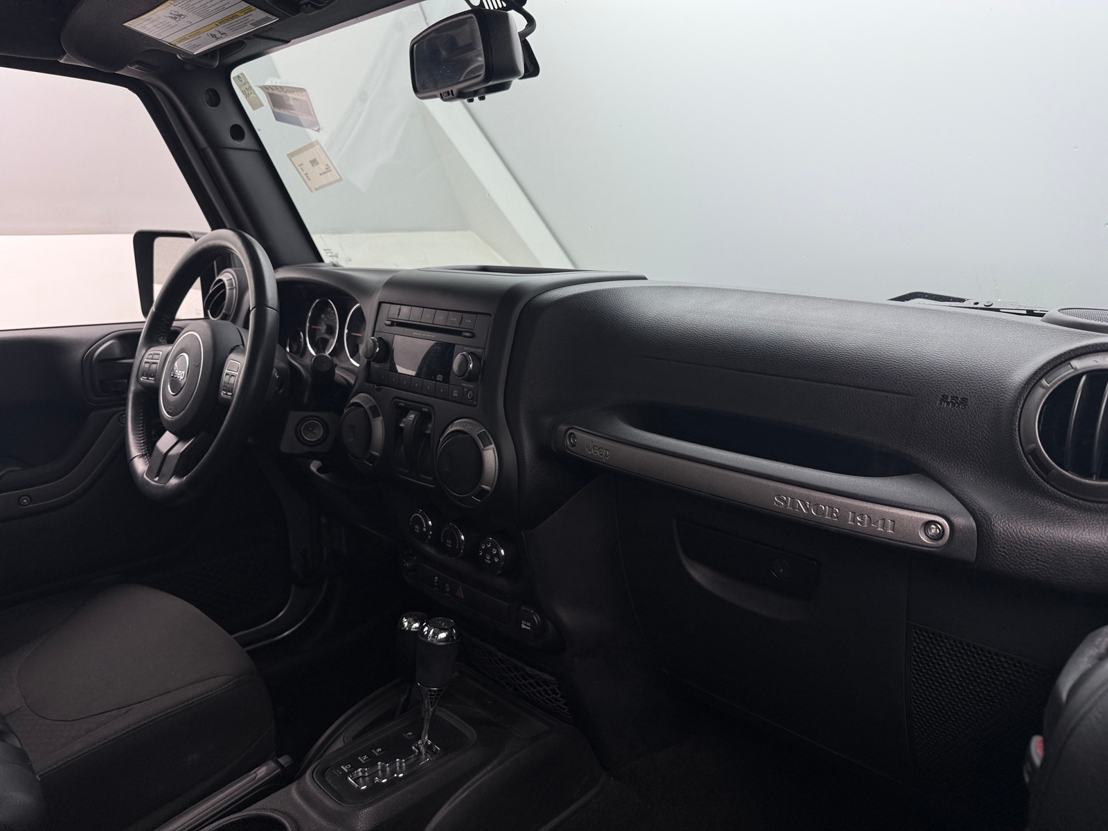 Thumbnail: 2016 Jeep Wrangler - 3