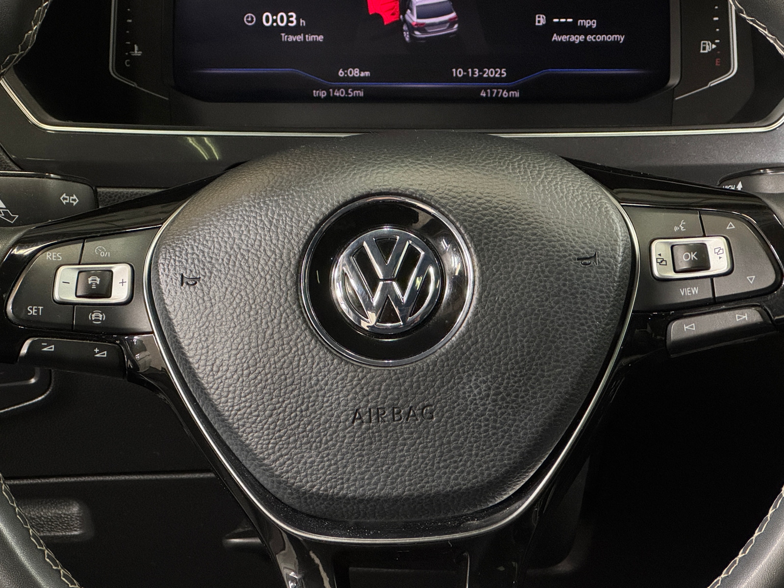 Thumbnail: 2021 Volkswagen Tiguan - 4