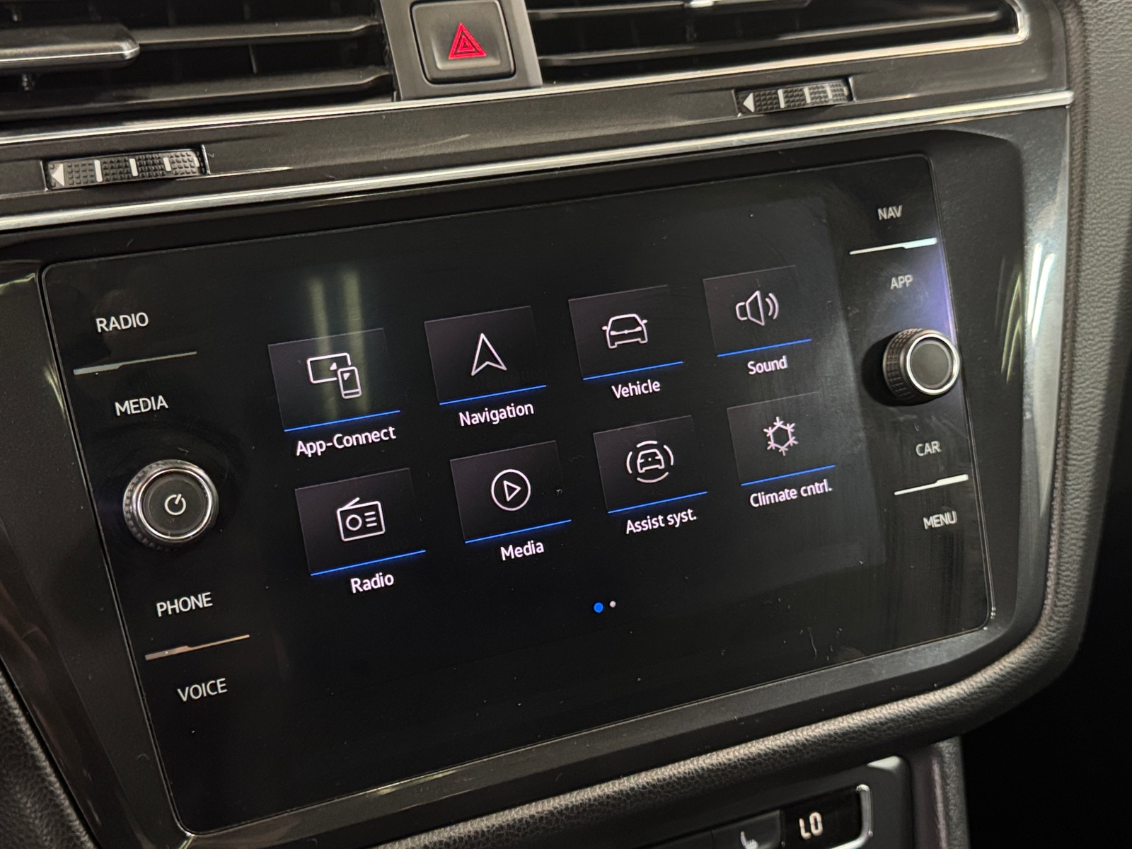 Thumbnail: 2021 Volkswagen Tiguan - 3