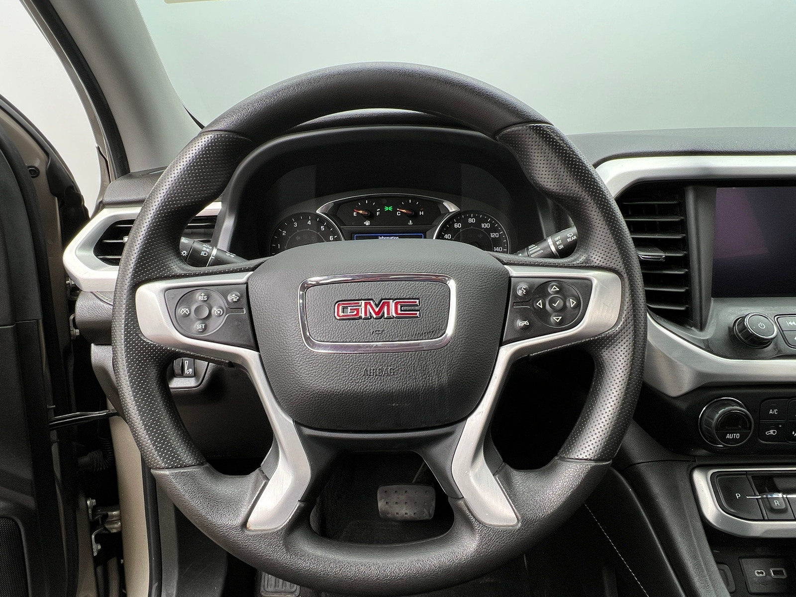 Thumbnail: 2022 GMC Acadia - 5