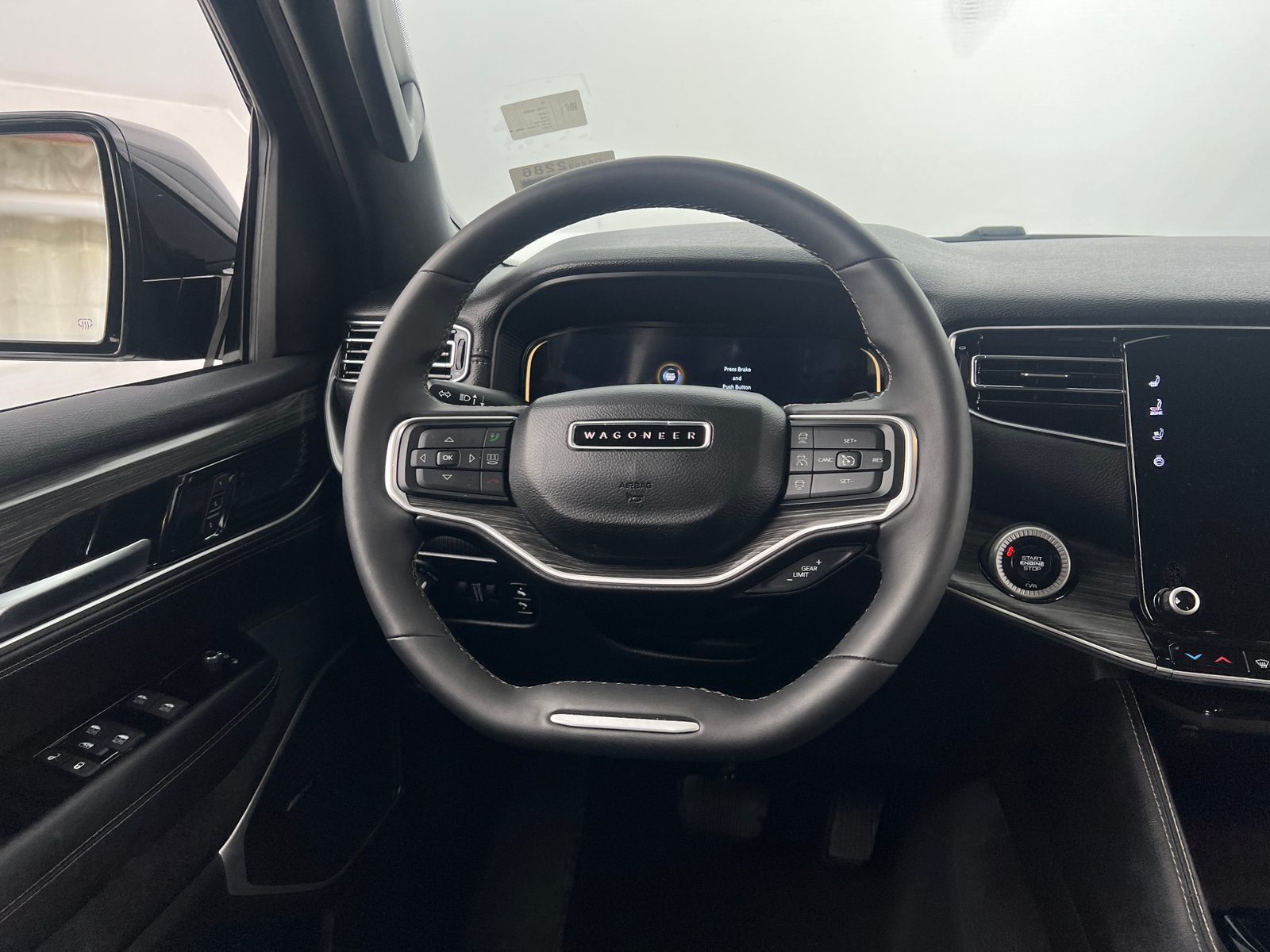 Thumbnail: 2024 Jeep Wagoneer - 4