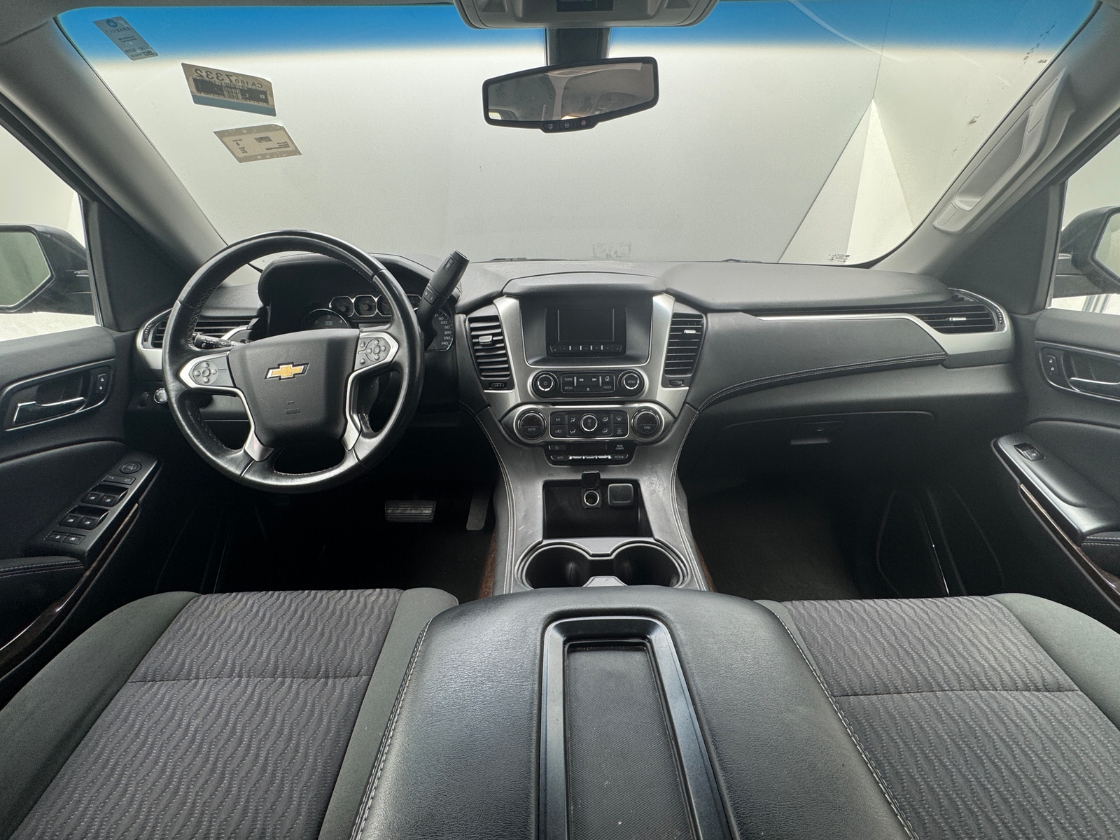 Thumbnail: 2015 Chevrolet Suburban - 3