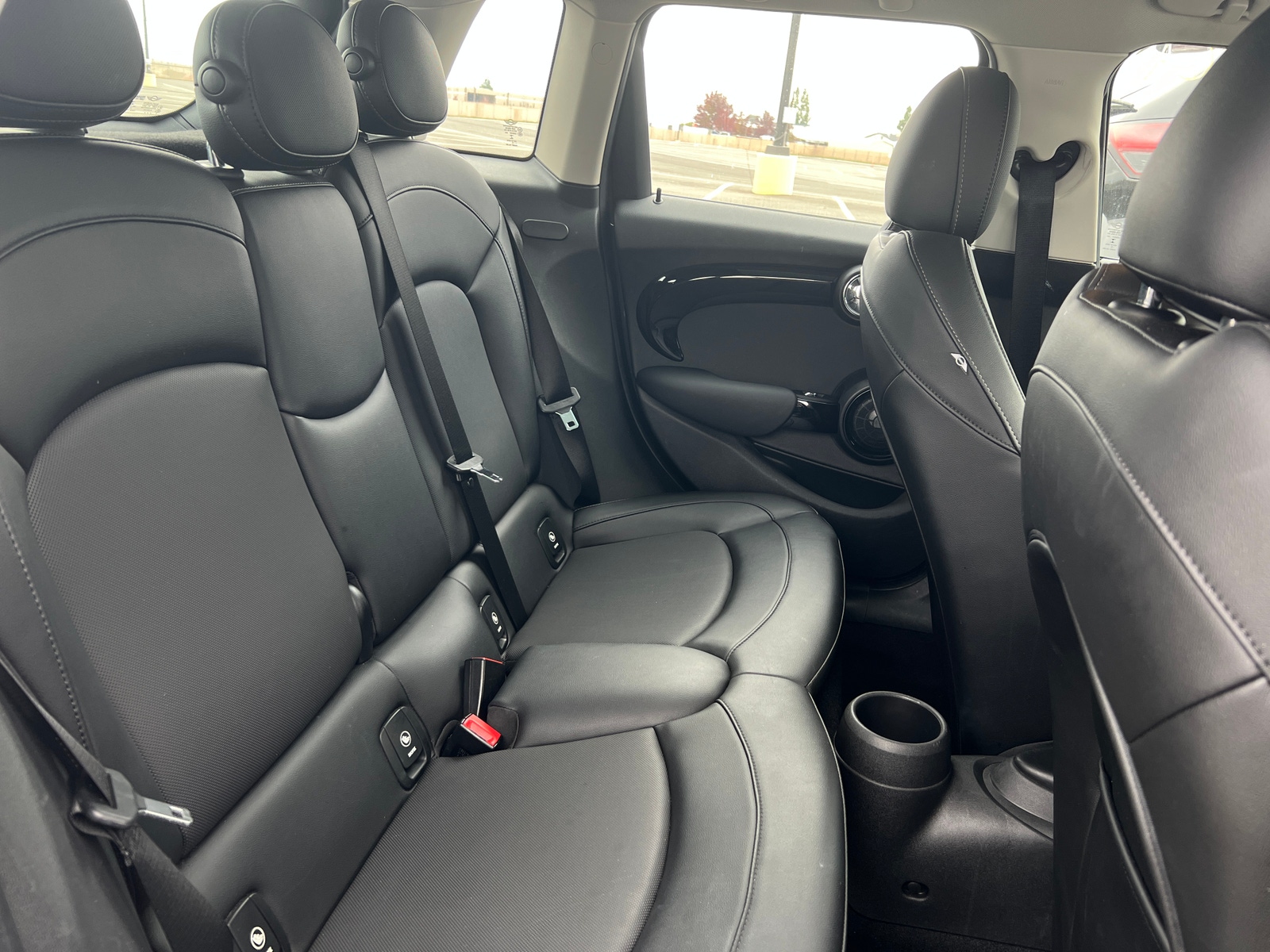 Thumbnail: 2016 MINI Cooper Hardtop - 5