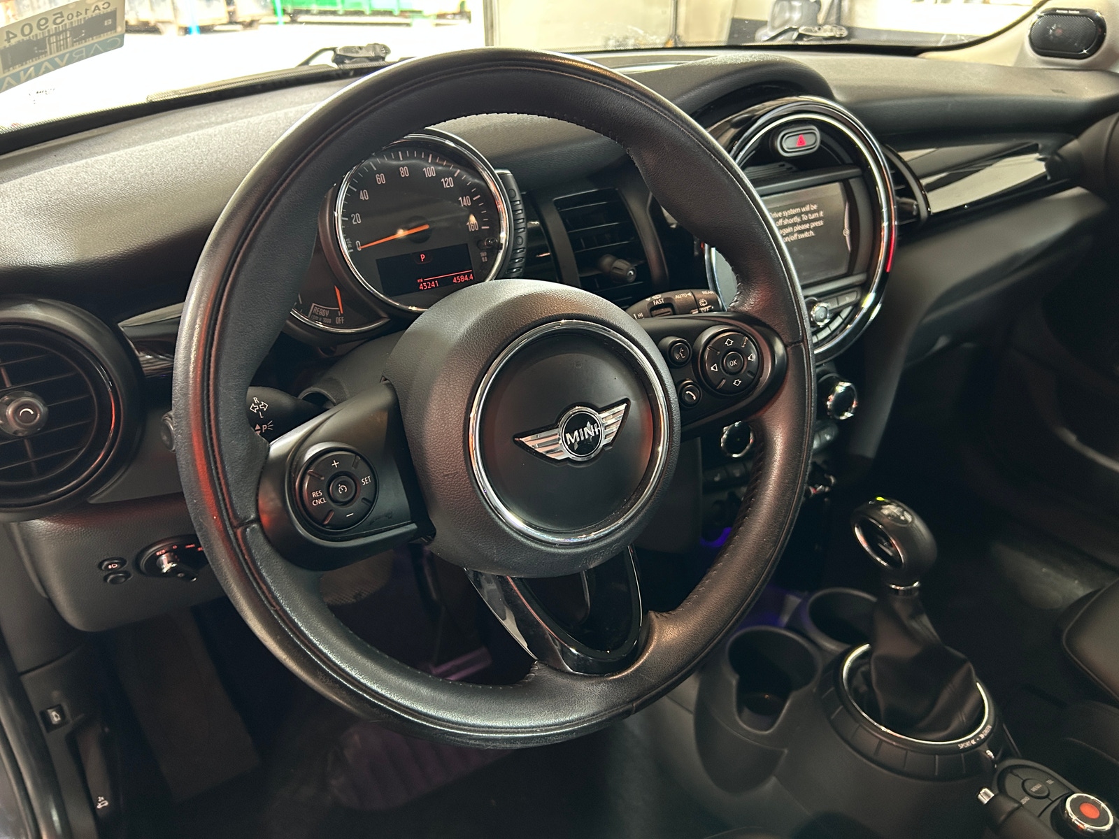 Thumbnail: 2016 MINI Cooper Hardtop - 4