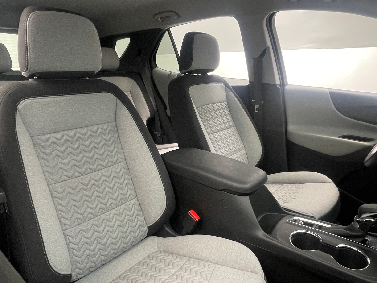 Thumbnail: 2022 Chevrolet Equinox - 2