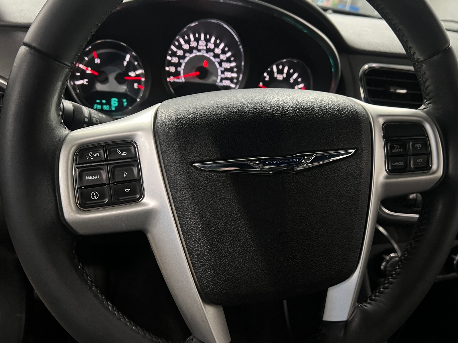 Thumbnail: 2013 Chrysler 200 - 4