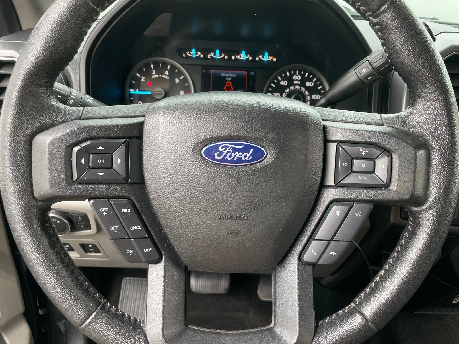 Thumbnail: 2020 Ford Econoline - 5