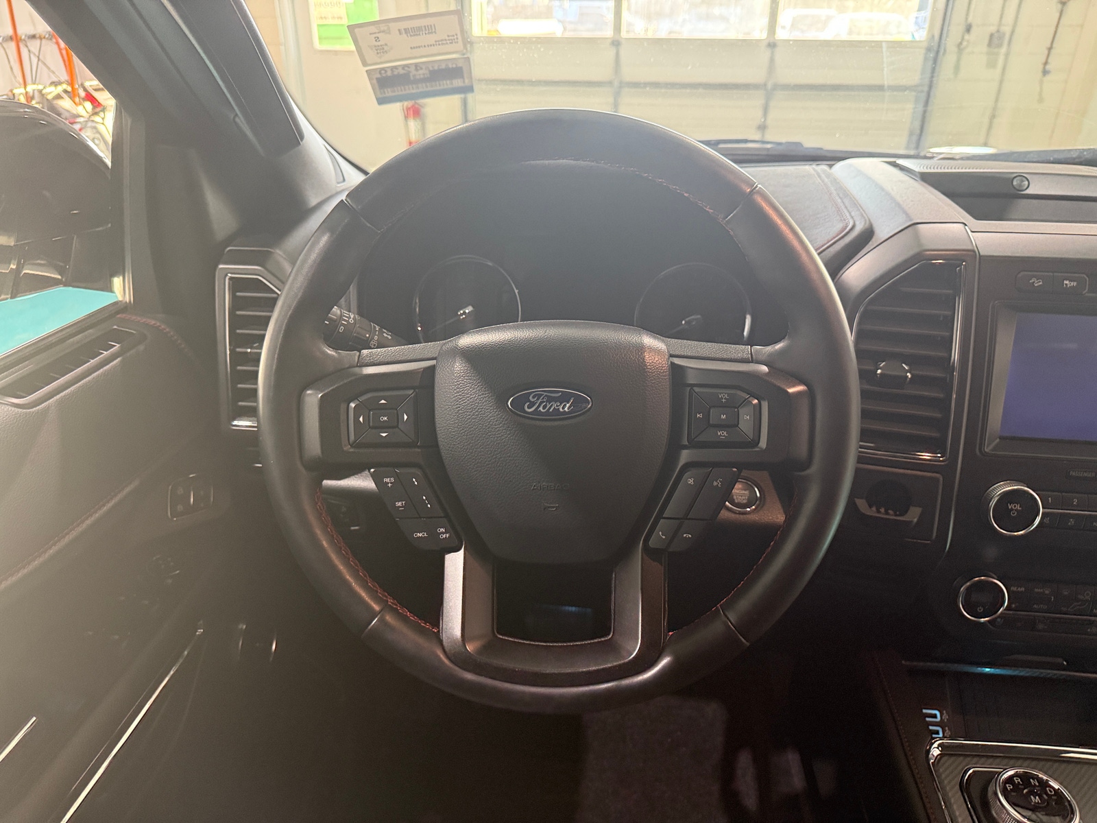 Thumbnail: 2019 Ford Expedition - 4