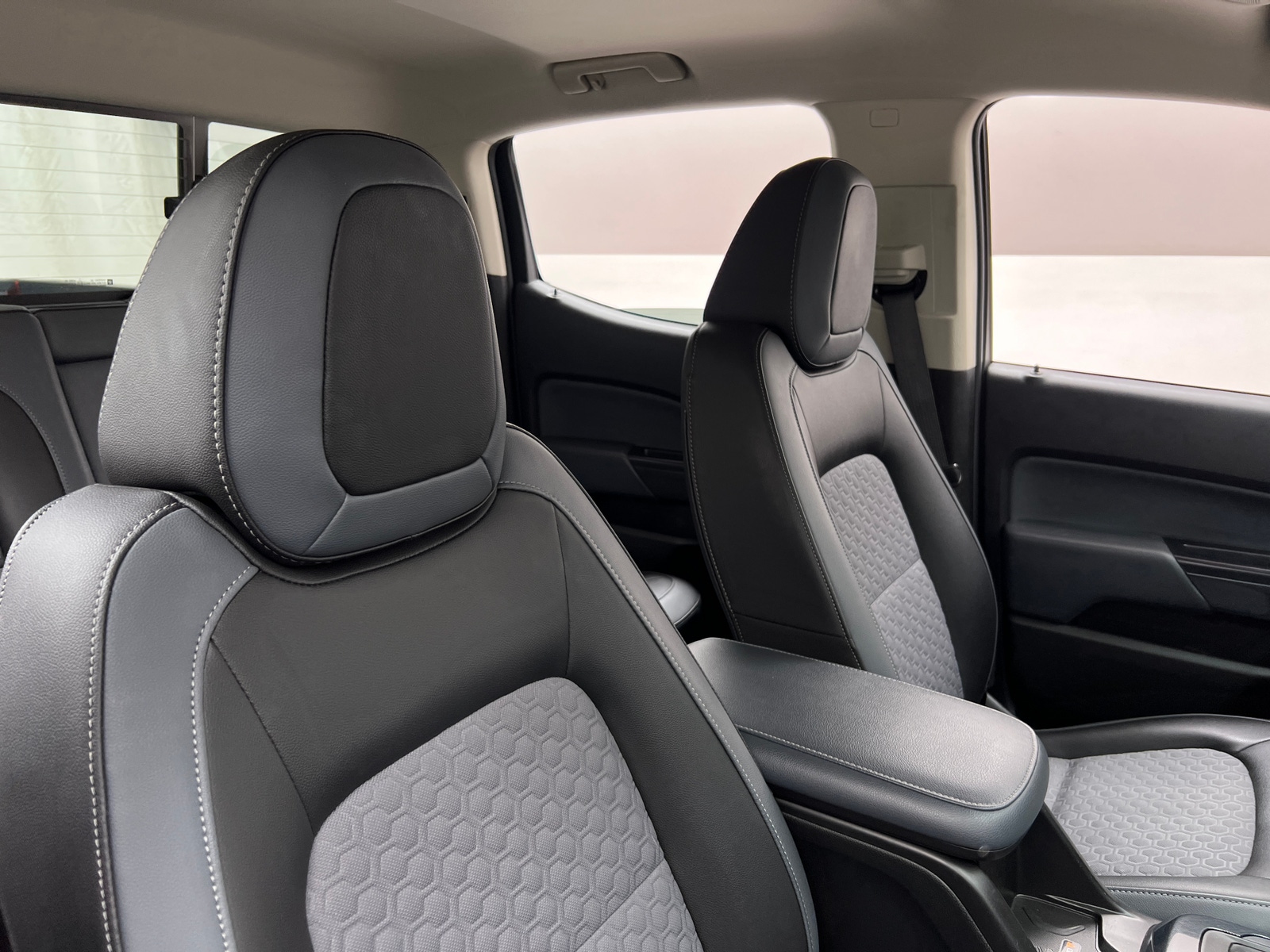Thumbnail: 2019 Chevrolet Colorado - 2