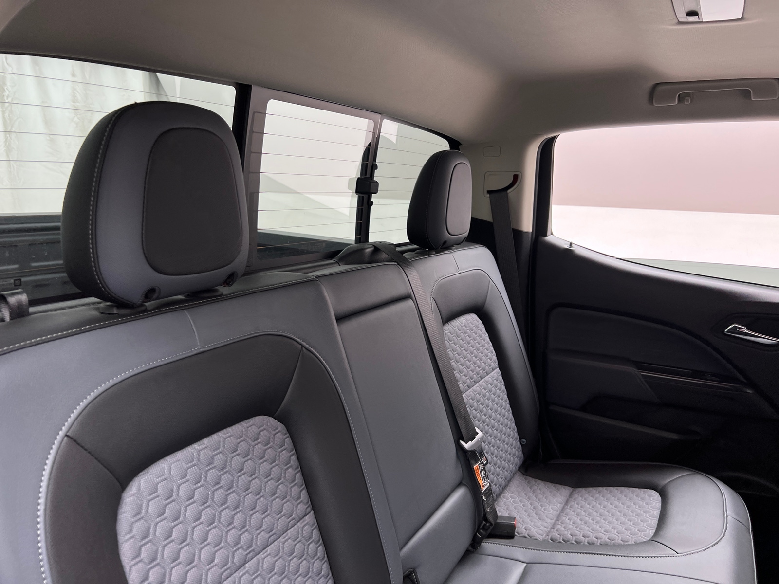 Thumbnail: 2019 Chevrolet Colorado - 6