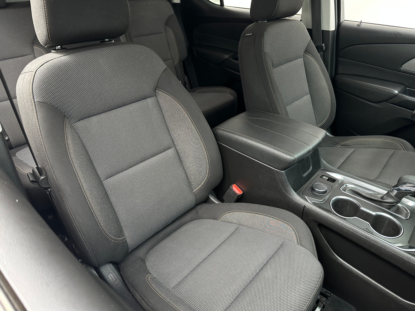 Thumbnail: 2021 Chevrolet Traverse - 2