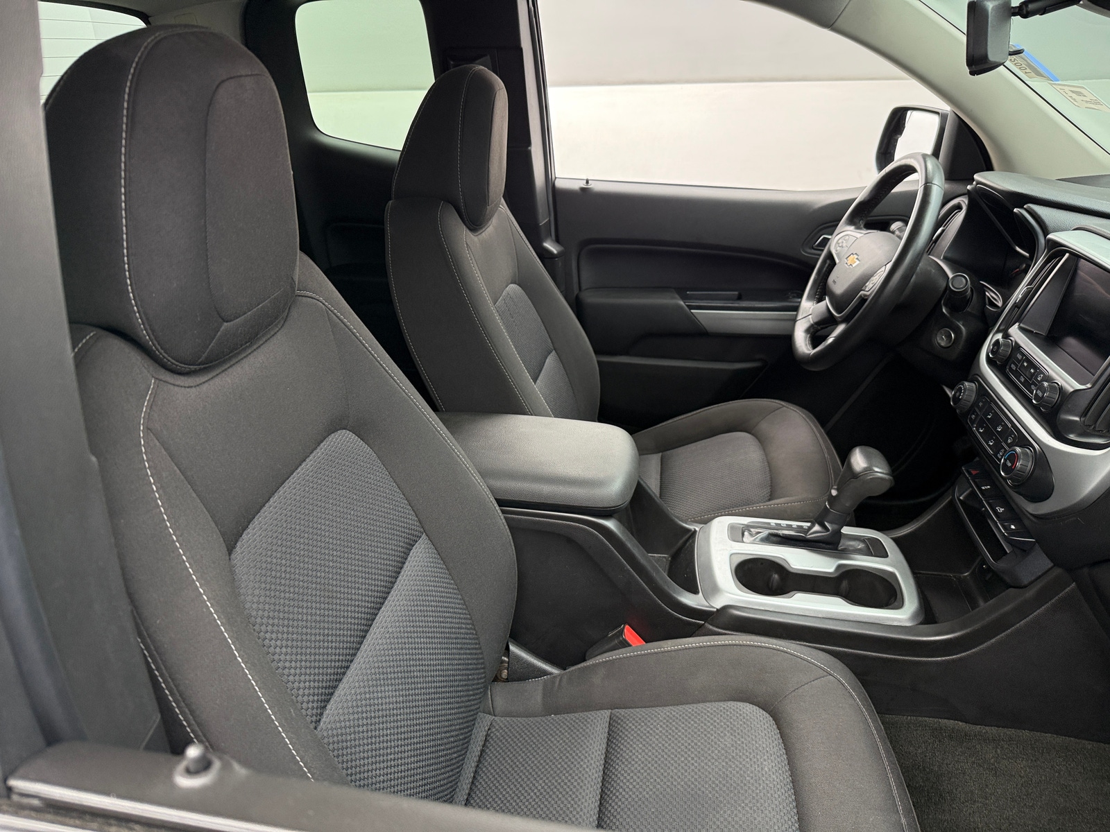 Thumbnail: 2015 Chevrolet Colorado - 2