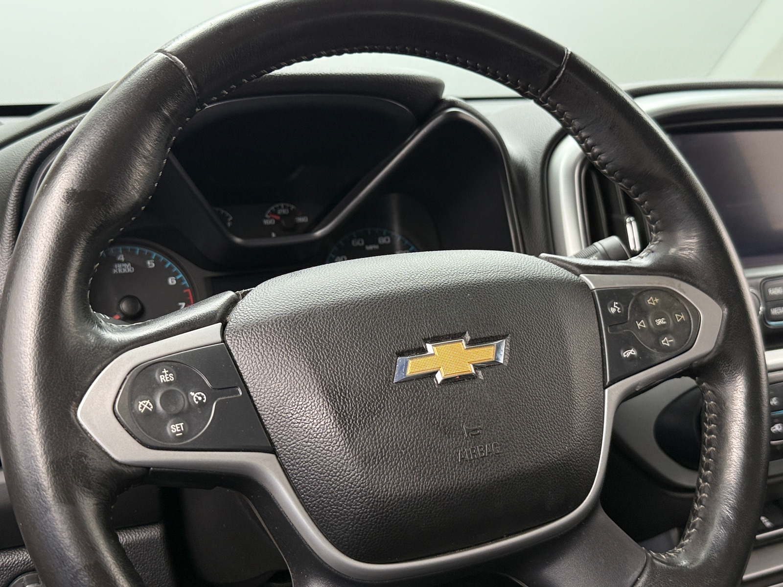 Thumbnail: 2015 Chevrolet Colorado - 5