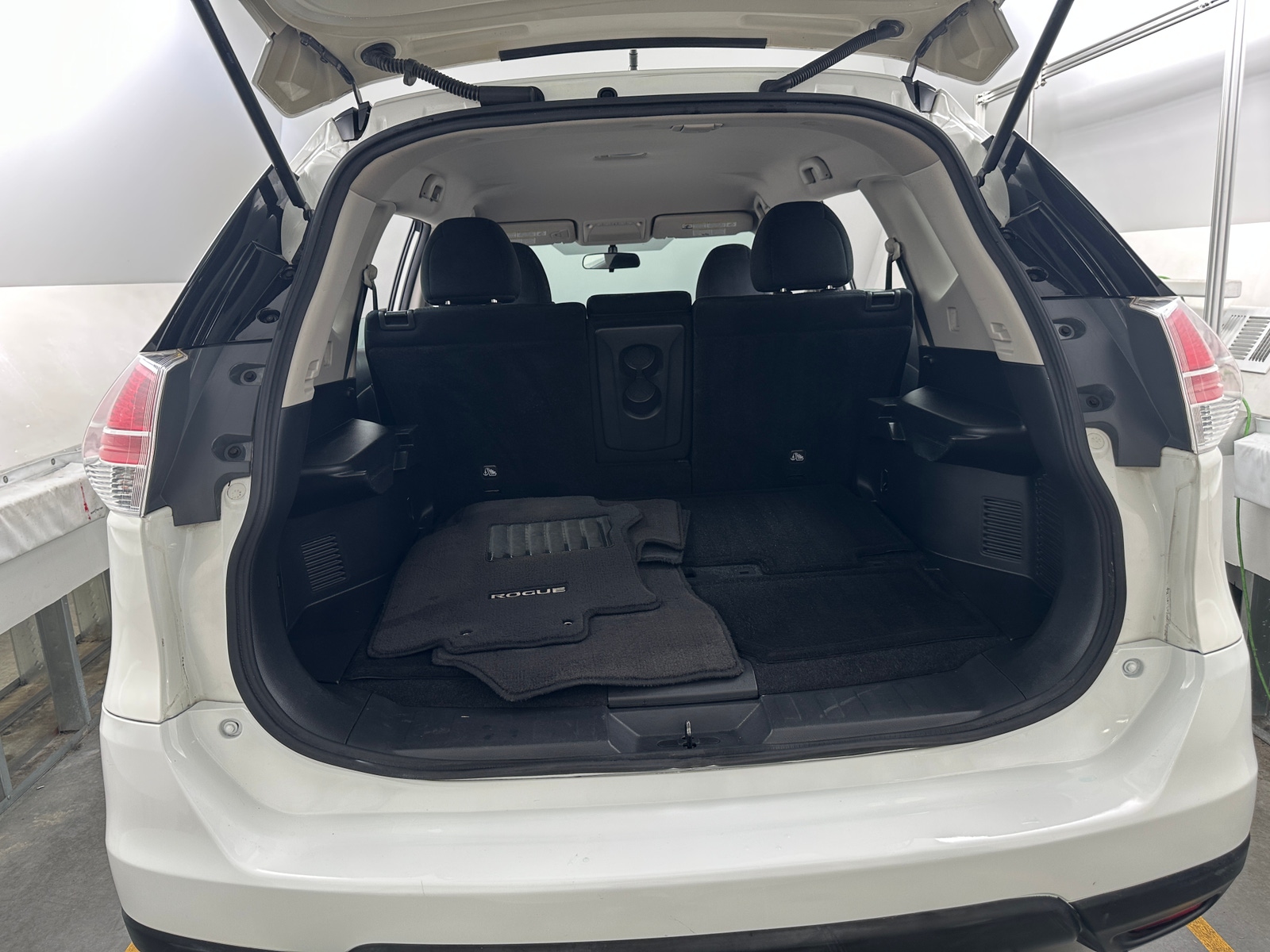 Thumbnail: 2016 Nissan Rogue - 7