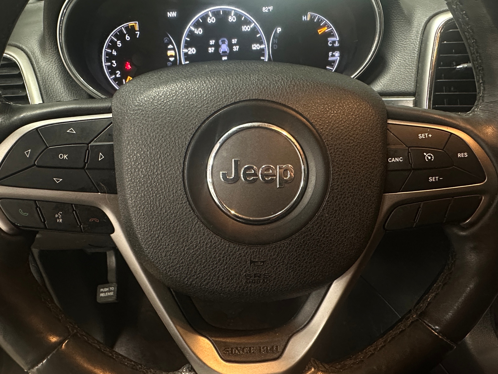 Thumbnail: 2018 Jeep Grand Cherokee - 5