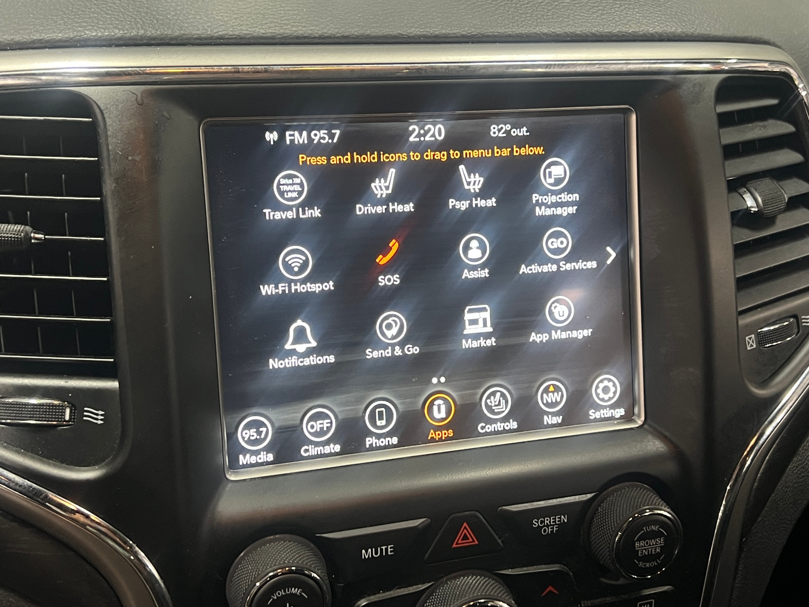 Thumbnail: 2018 Jeep Grand Cherokee - 4
