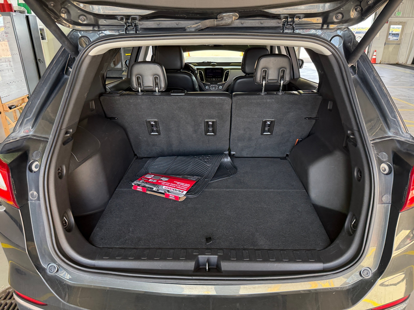Thumbnail: 2019 Chevrolet Equinox - 6