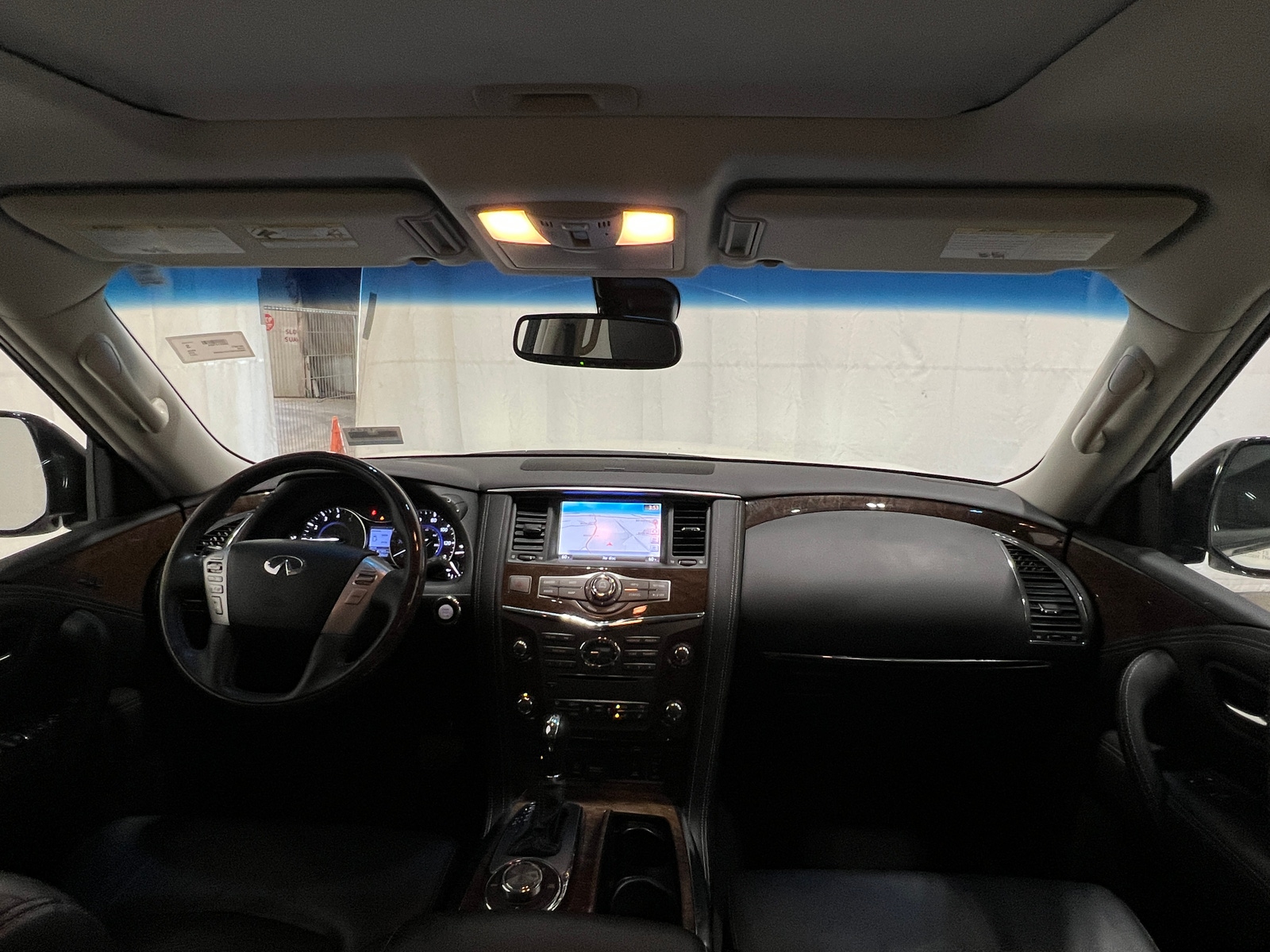 Thumbnail: 2017 INFINITI QX80 - 2