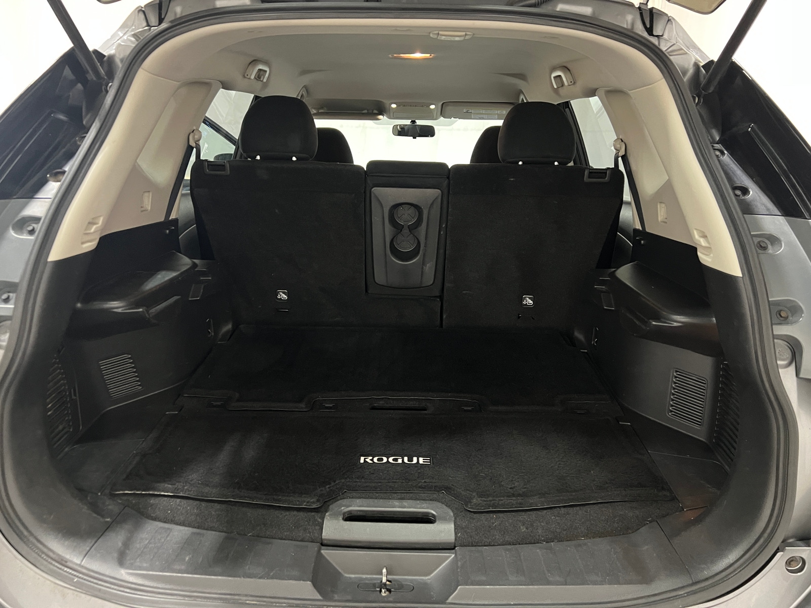 Thumbnail: 2016 Nissan Rogue - 7