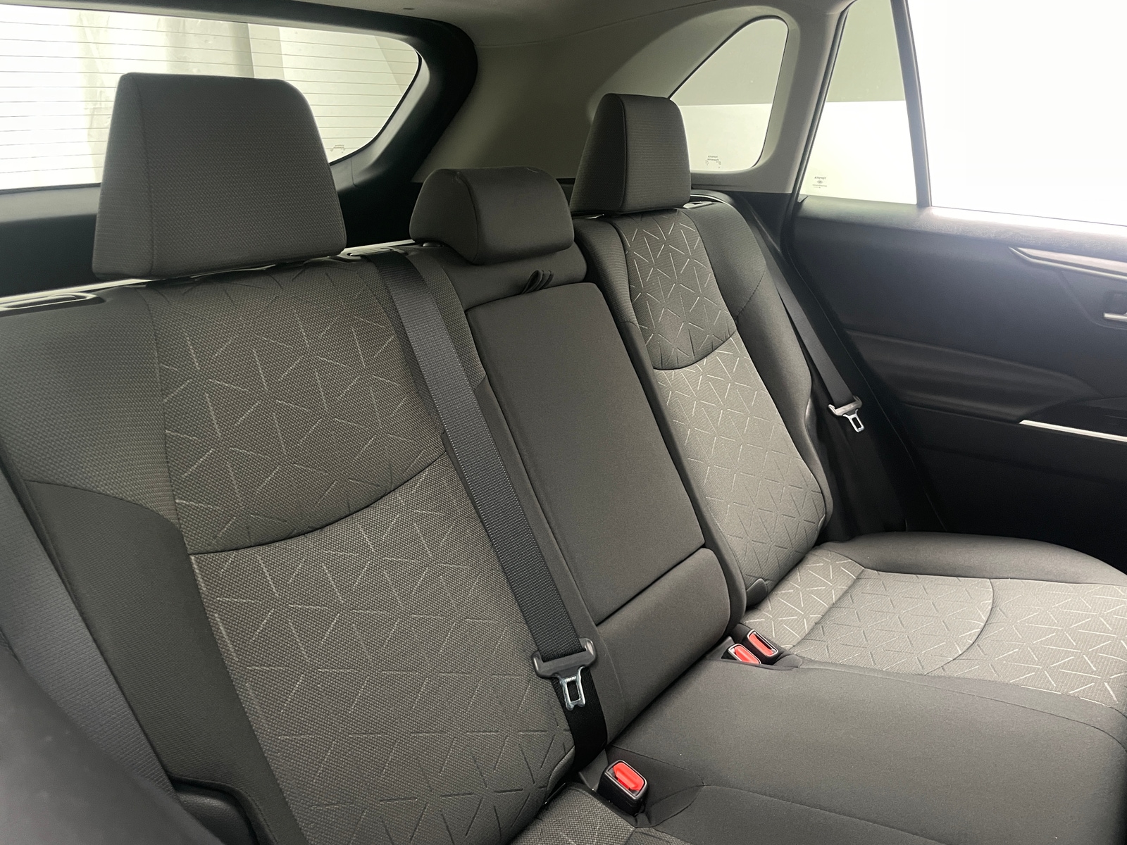 Thumbnail: 2021 Toyota RAV4 - 6