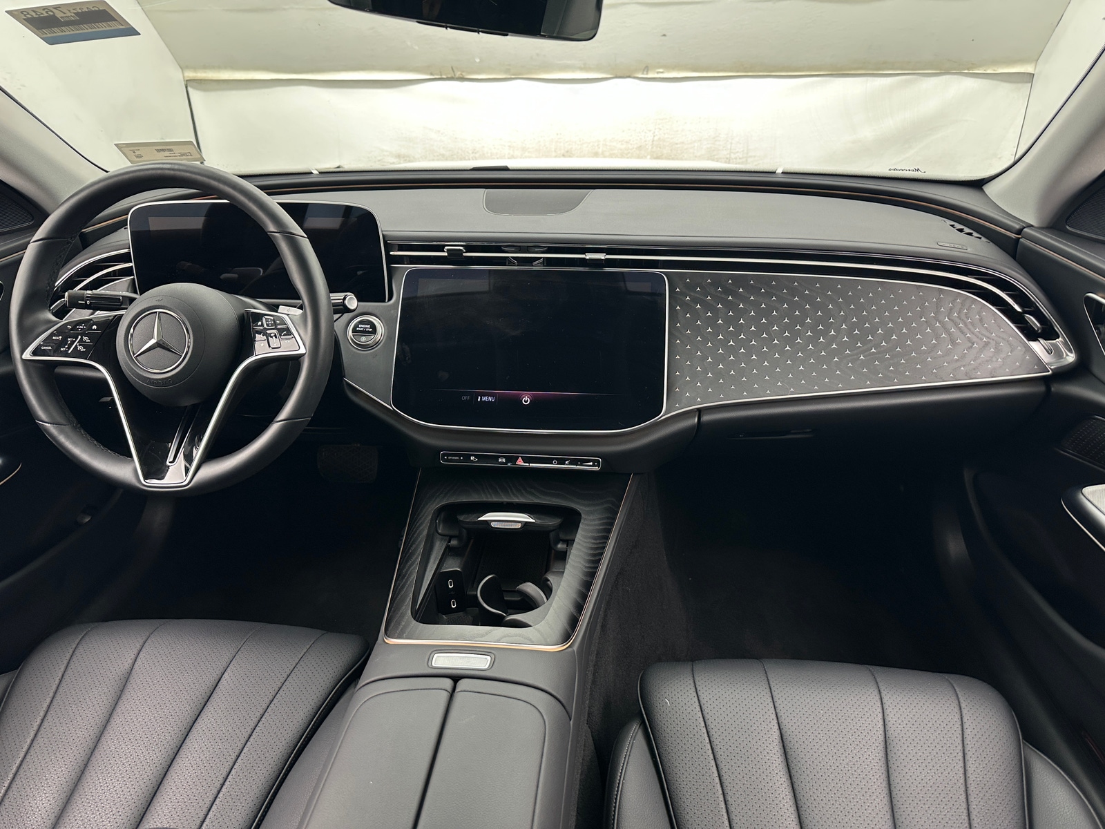 Thumbnail: 2025 Mercedes-Benz E-Class - 2