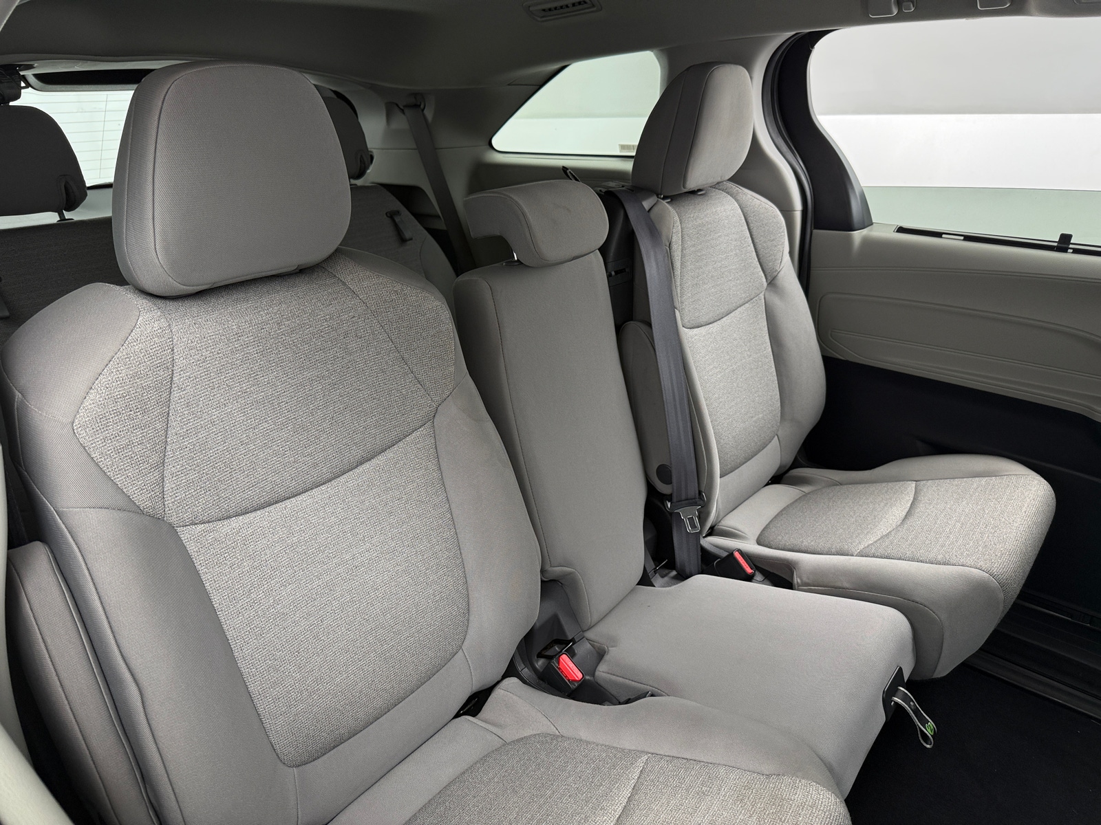 Thumbnail: 2024 Toyota Sienna - 6