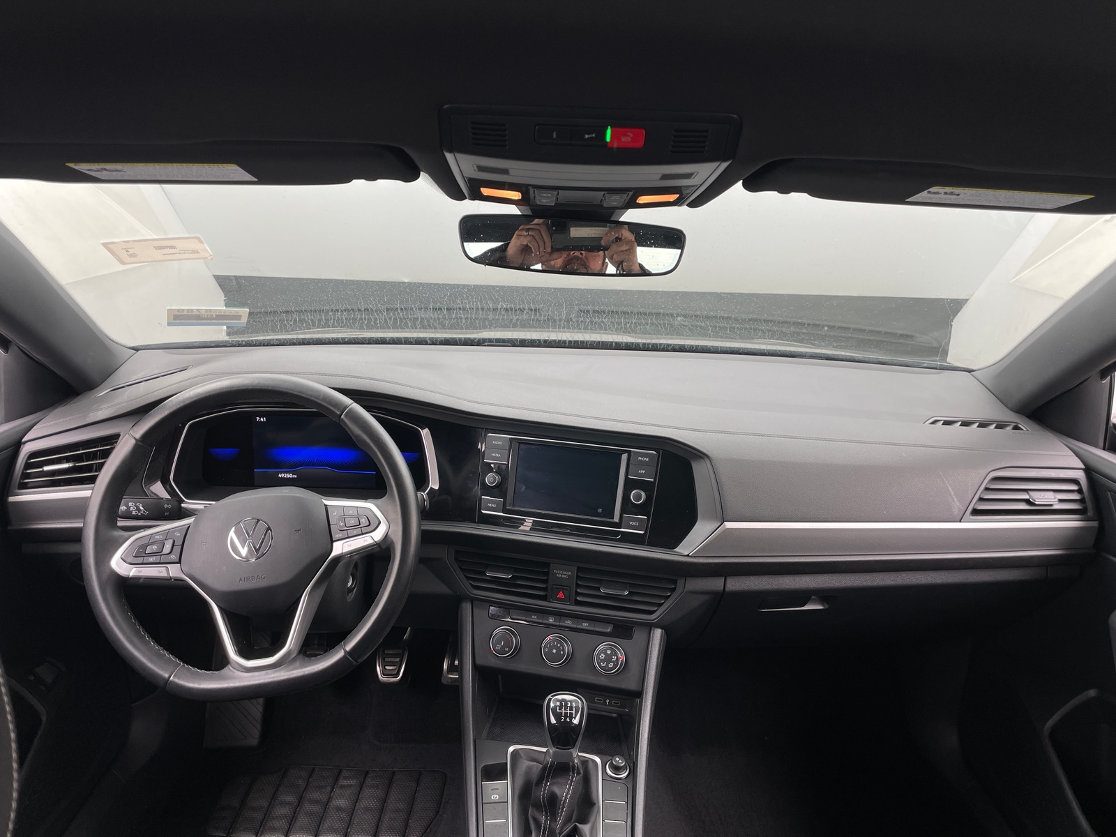 Thumbnail: 2023 Volkswagen Jetta - 3