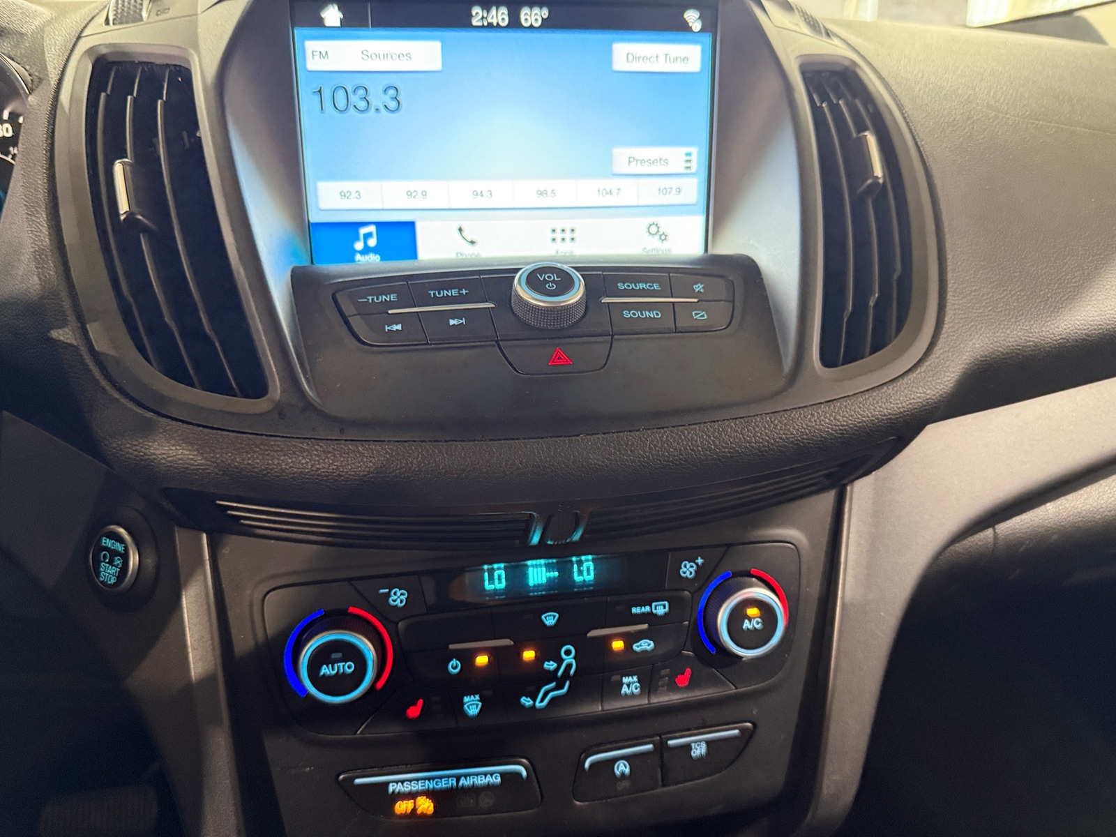 Thumbnail: 2019 Ford Escape - 3