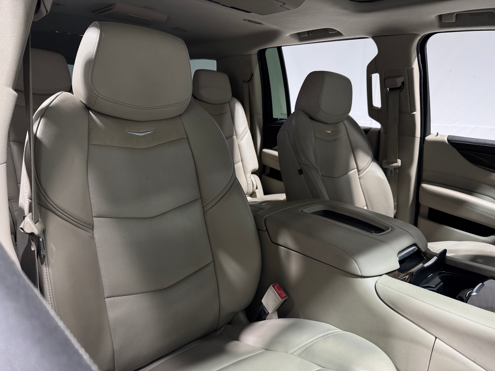 Thumbnail: 2020 Cadillac Escalade - 2