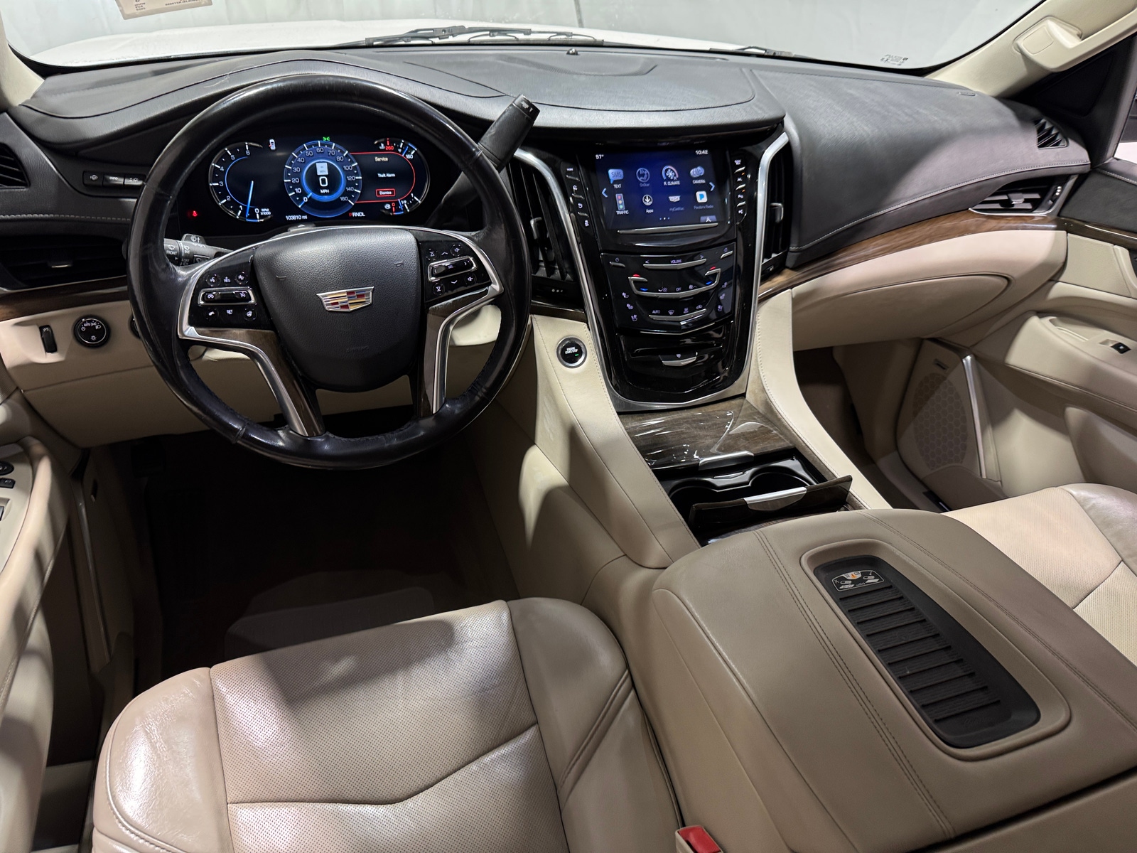 Thumbnail: 2020 Cadillac Escalade - 3
