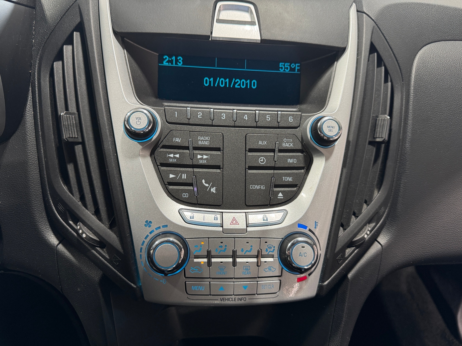 Thumbnail: 2015 Chevrolet Equinox - 4