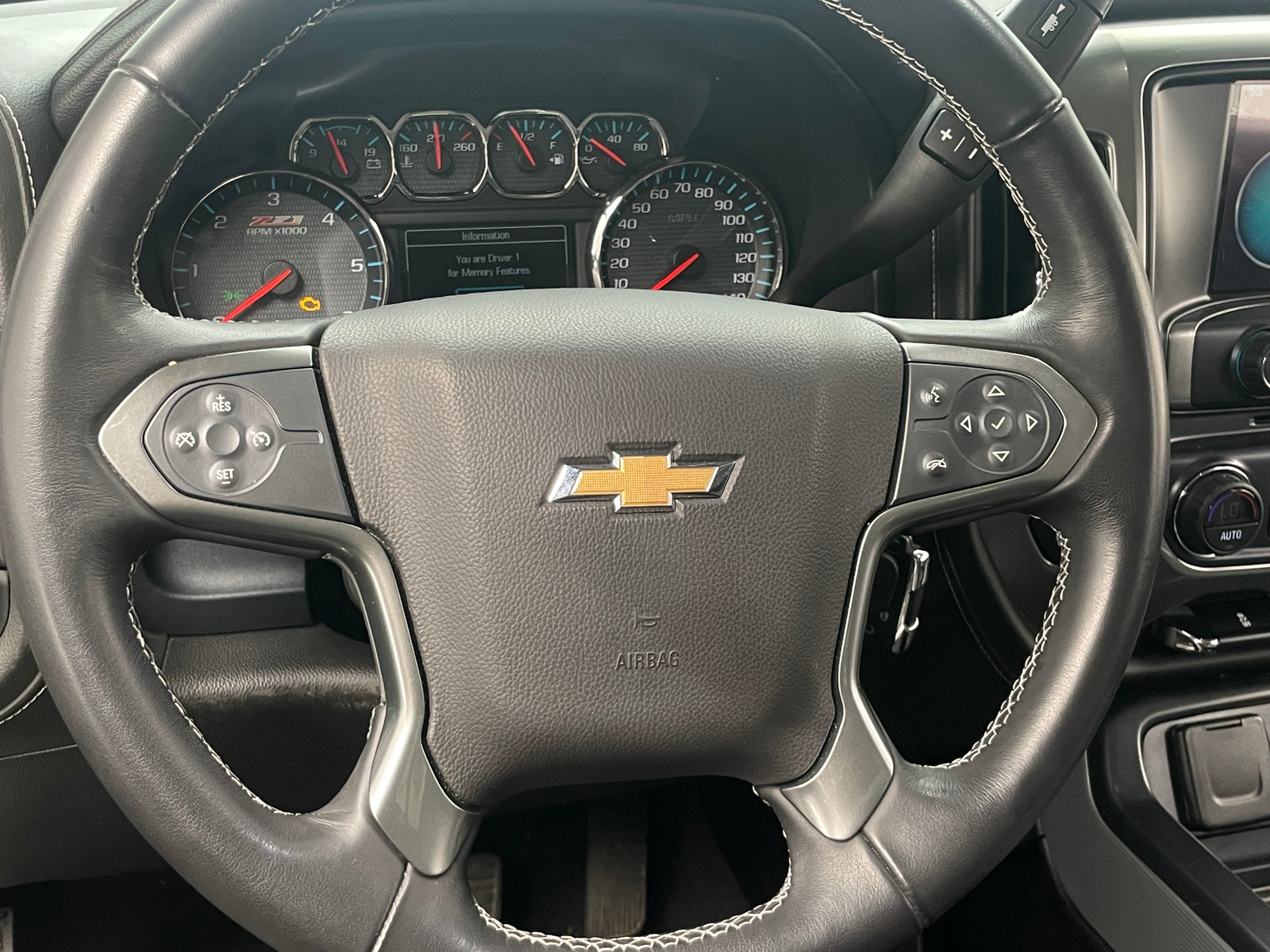 Thumbnail: 2018 Chevrolet Silverado 1500 - 4