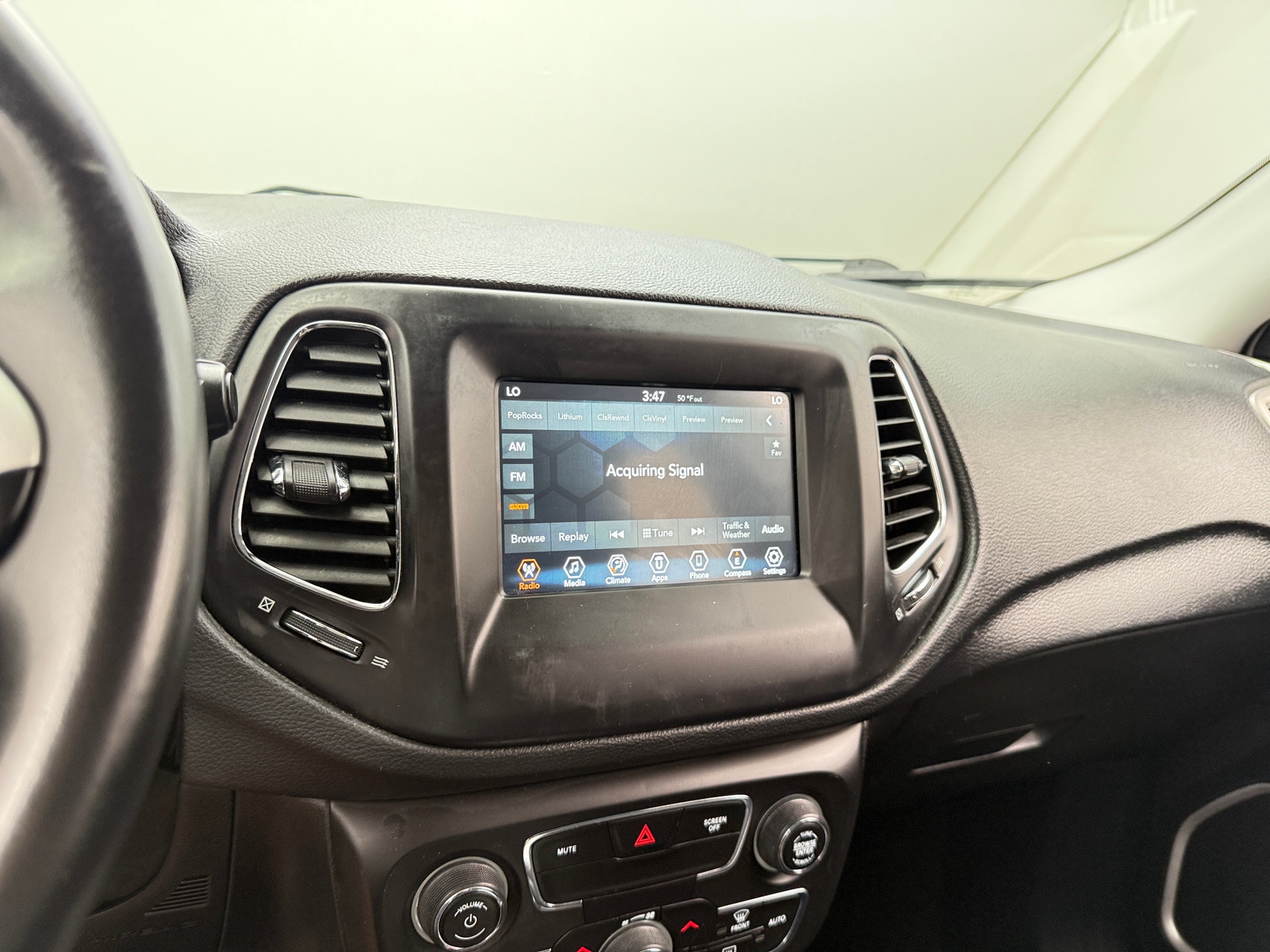 Thumbnail: 2019 Jeep Compass - 4