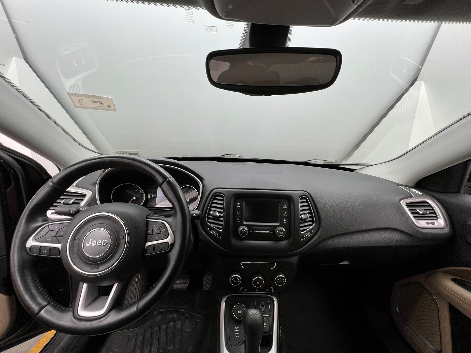 Thumbnail: 2018 Jeep Compass - 3