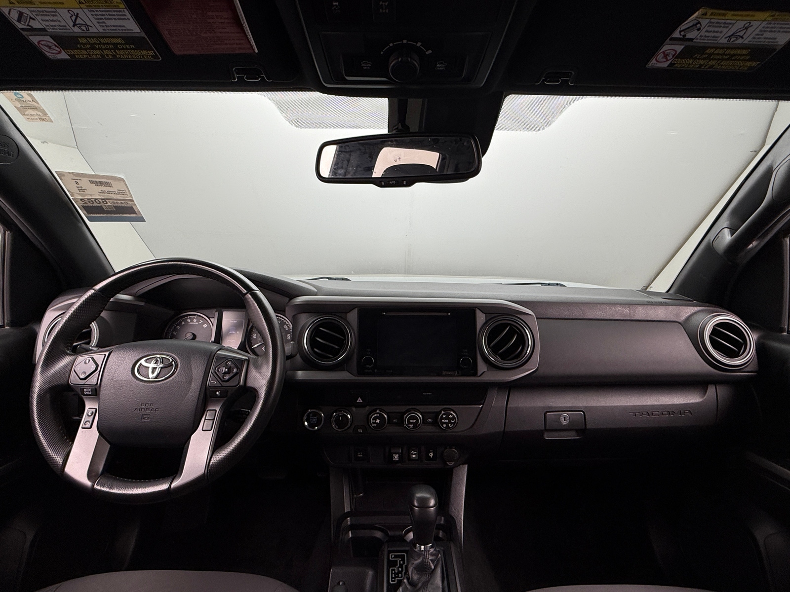 Thumbnail: 2019 Toyota Tacoma - 3