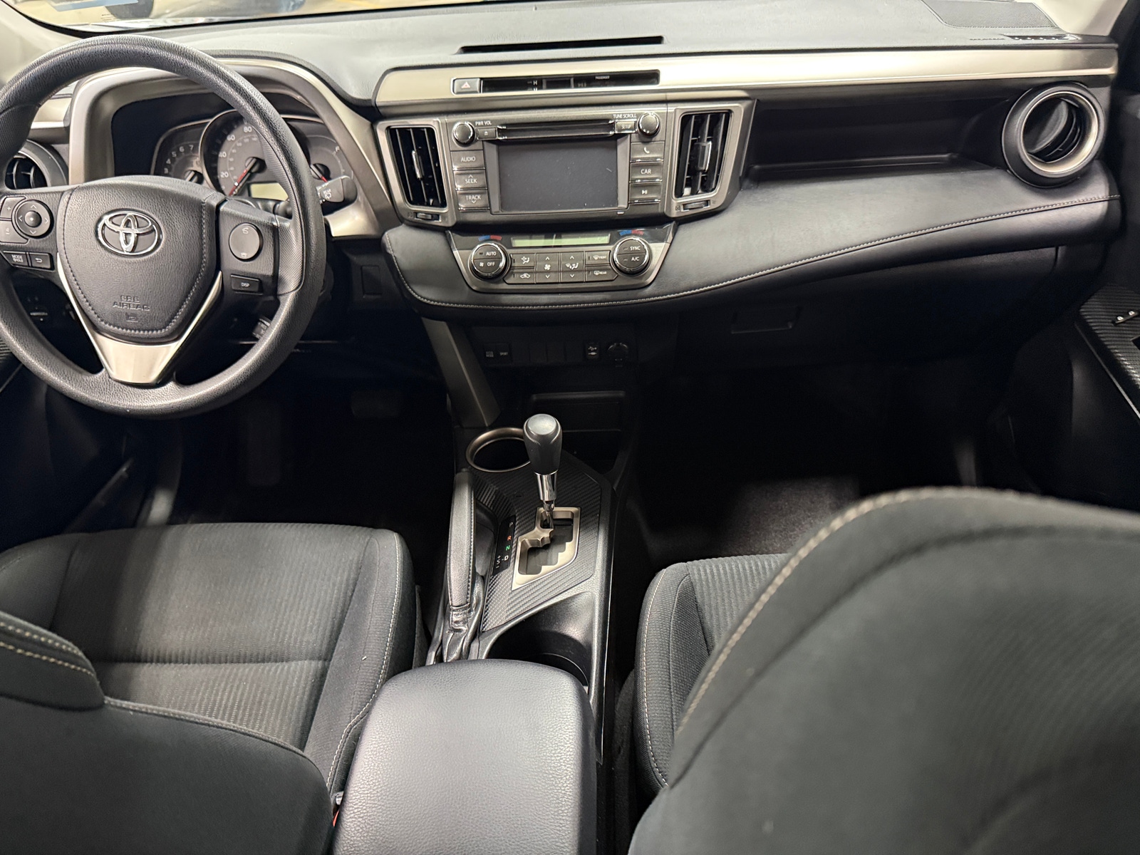 Thumbnail: 2013 Toyota RAV4 - 3