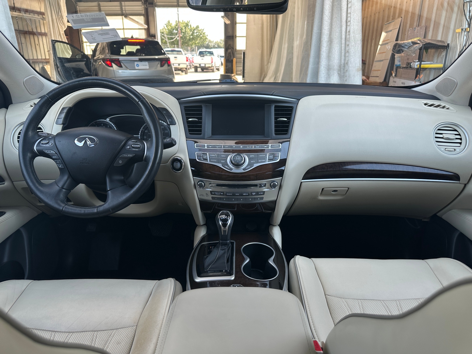 Thumbnail: 2017 INFINITI QX60 - 2
