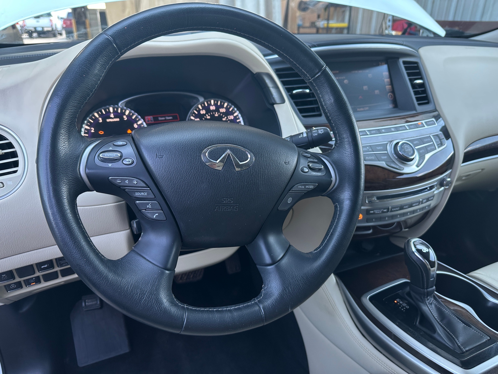 Thumbnail: 2017 INFINITI QX60 - 4
