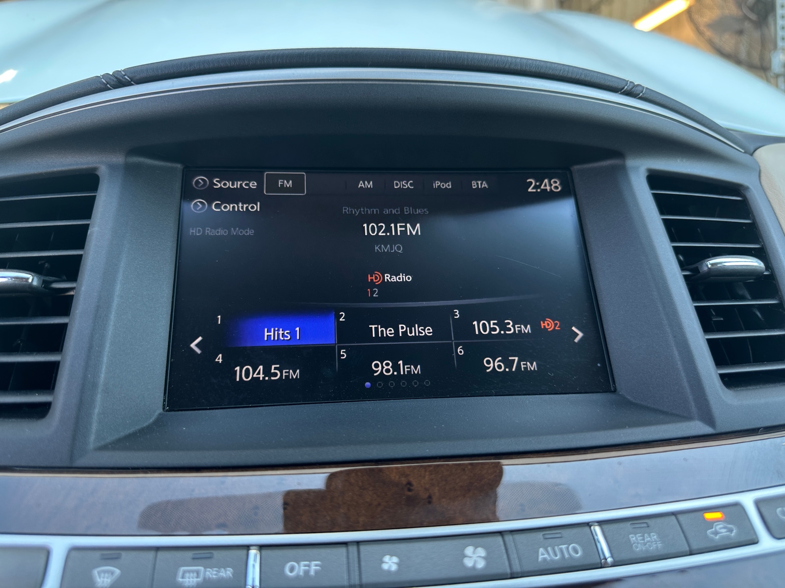Thumbnail: 2017 INFINITI QX60 - 3